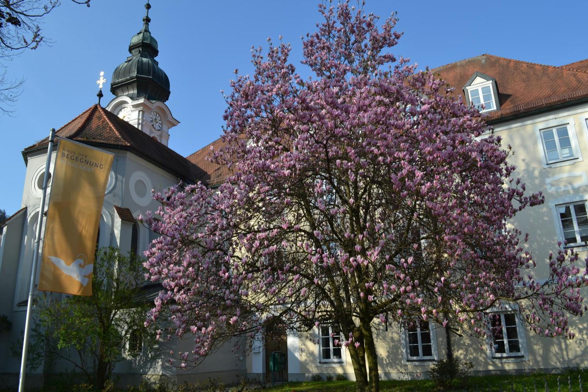 Haus Der Begegnung Heilig Geist Hotel Burghausen Buitenkant foto
