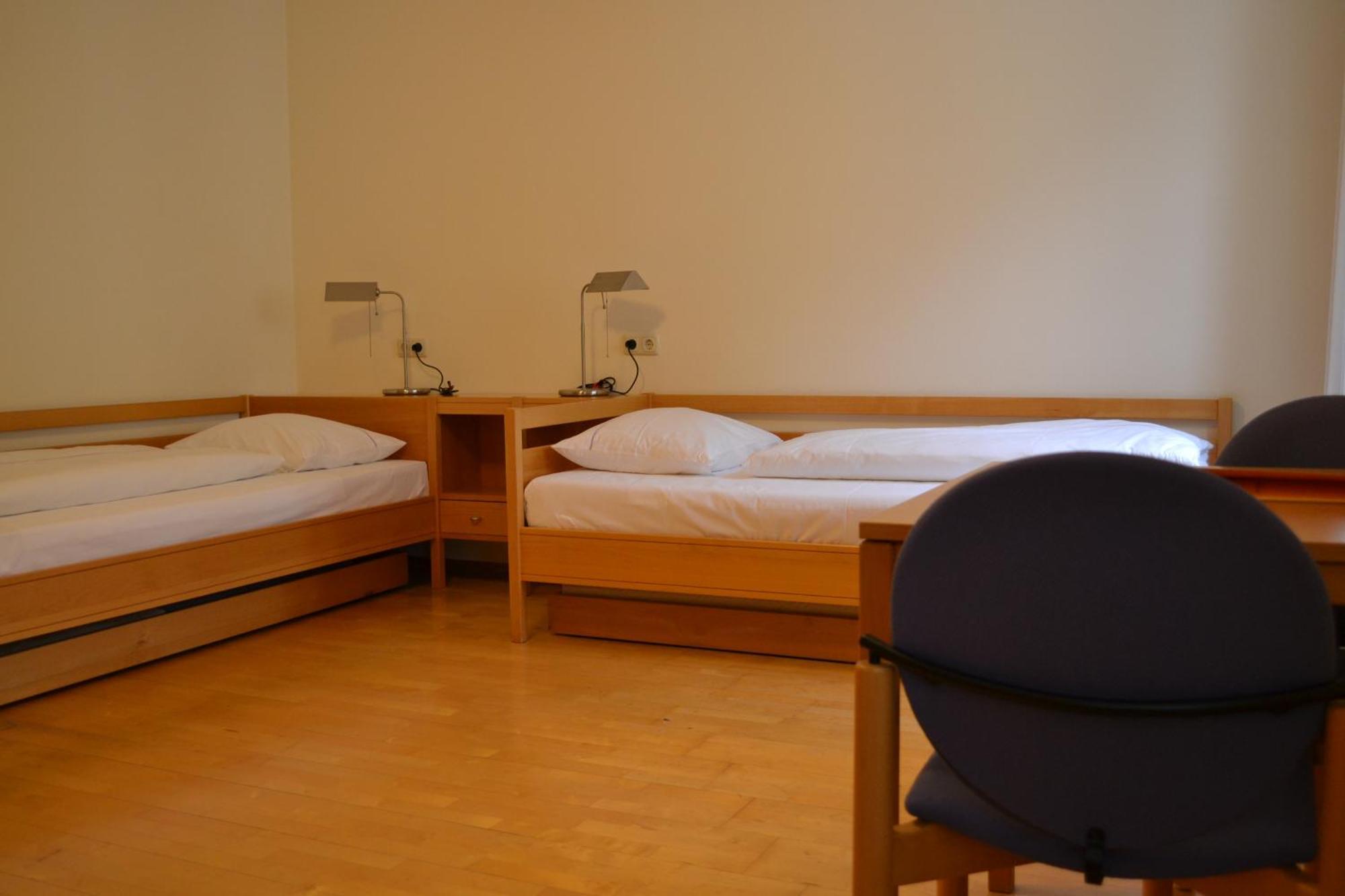 Haus Der Begegnung Heilig Geist Hotel Burghausen Buitenkant foto