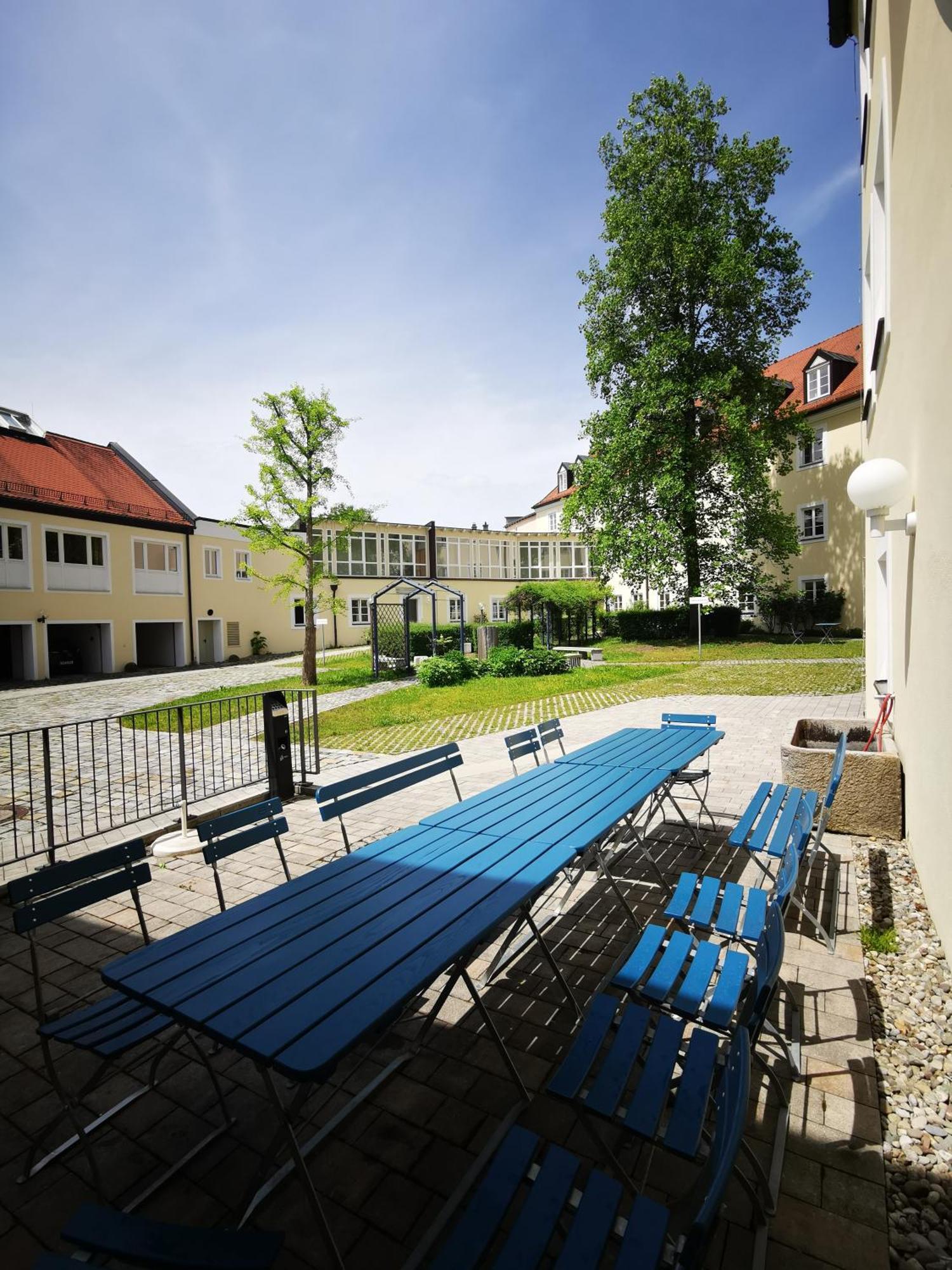 Haus Der Begegnung Heilig Geist Hotel Burghausen Buitenkant foto