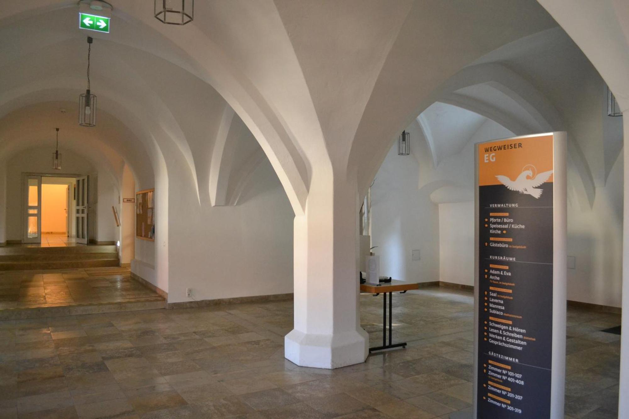 Haus Der Begegnung Heilig Geist Hotel Burghausen Buitenkant foto