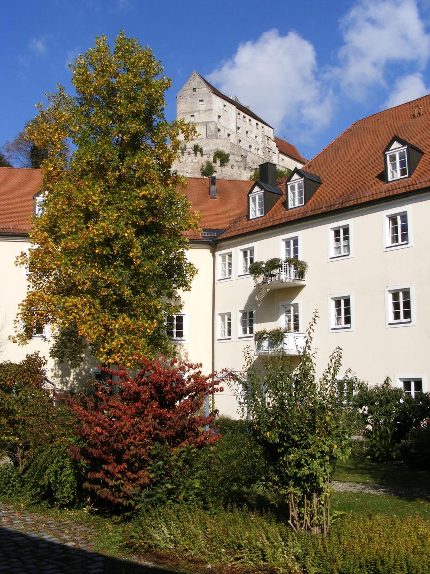 Haus Der Begegnung Heilig Geist Hotel Burghausen Buitenkant foto